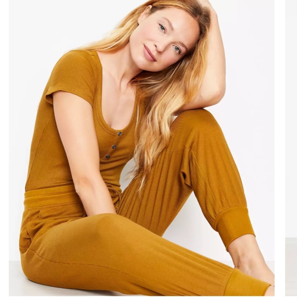 NWT Lou & Grey Henley Top and Ribbed‎ Jogger SET